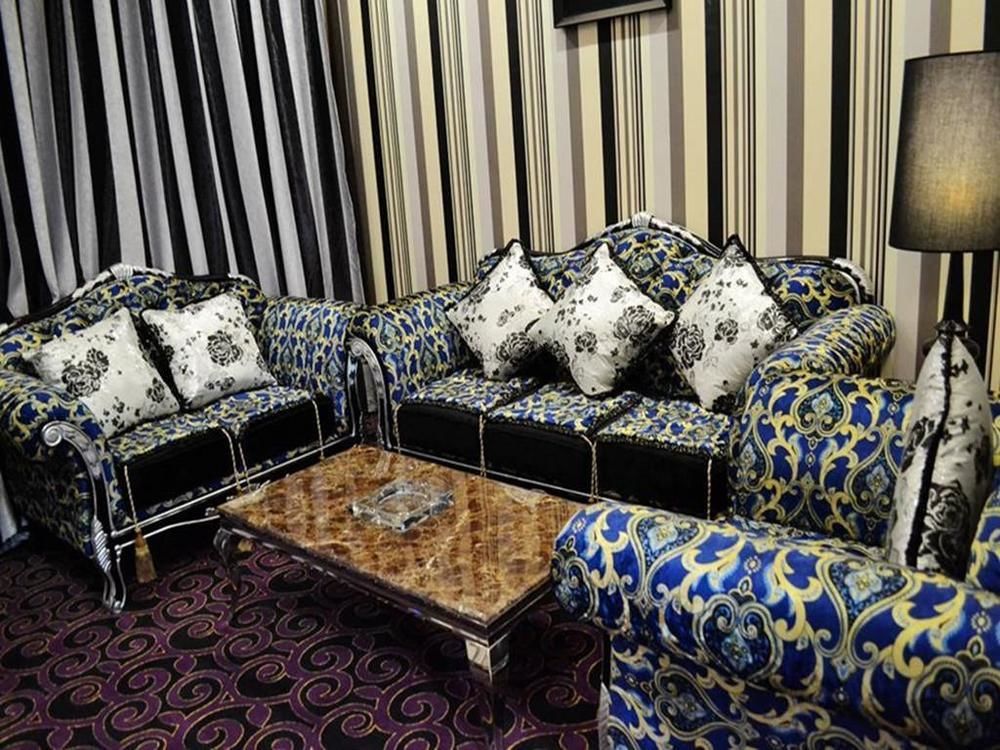 Victoria Hotel Луоян Екстериор снимка