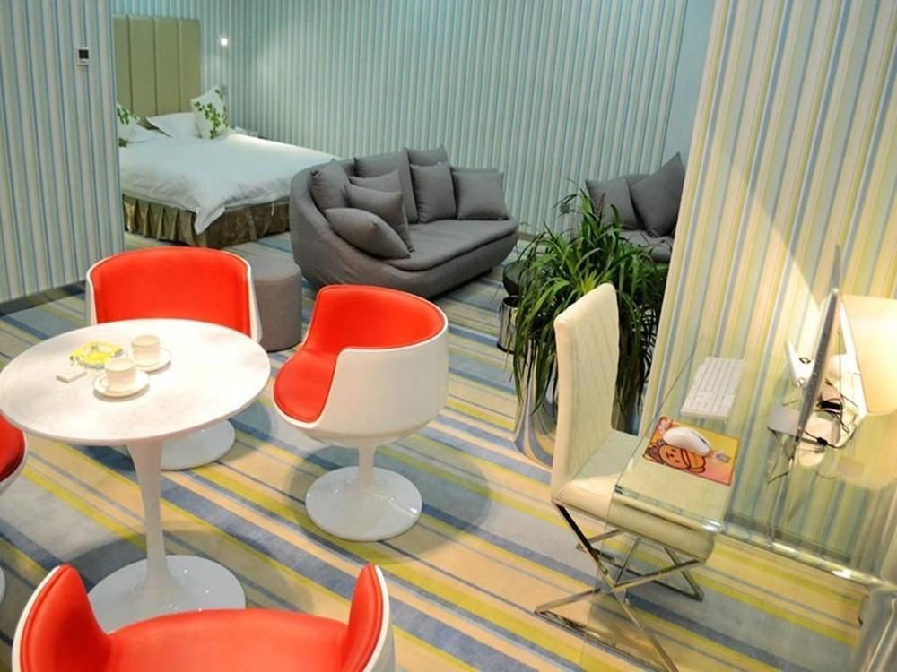 Victoria Hotel Луоян Екстериор снимка