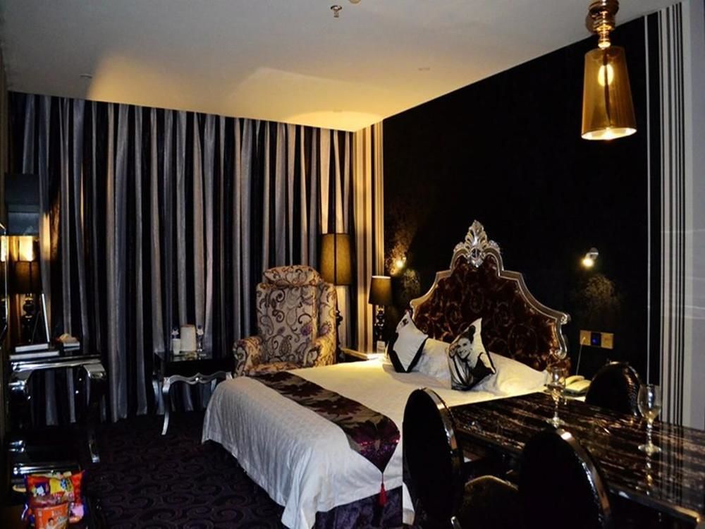 Victoria Hotel Луоян Екстериор снимка